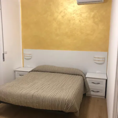 Dea Tiburtina 4* ローマ